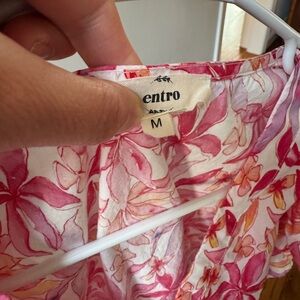 entro Pink and White Floral Women’s Top